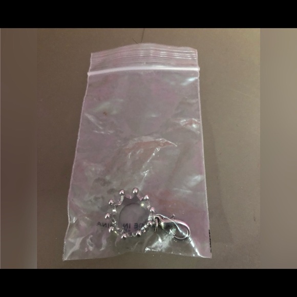 ❤️Crown charms/keychain - Picture 2 of 3